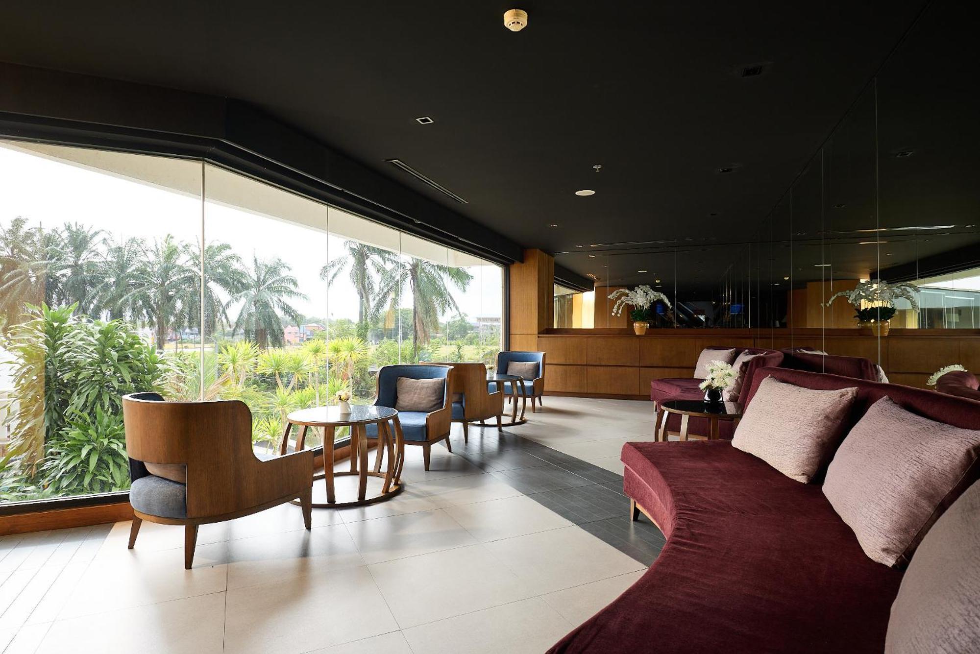 Rua Rasada Hotel - The Ideal Venue For Meetings & Events Транг Экстерьер фото